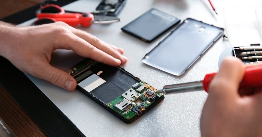 troca de peças e correções de celulares em Manaus